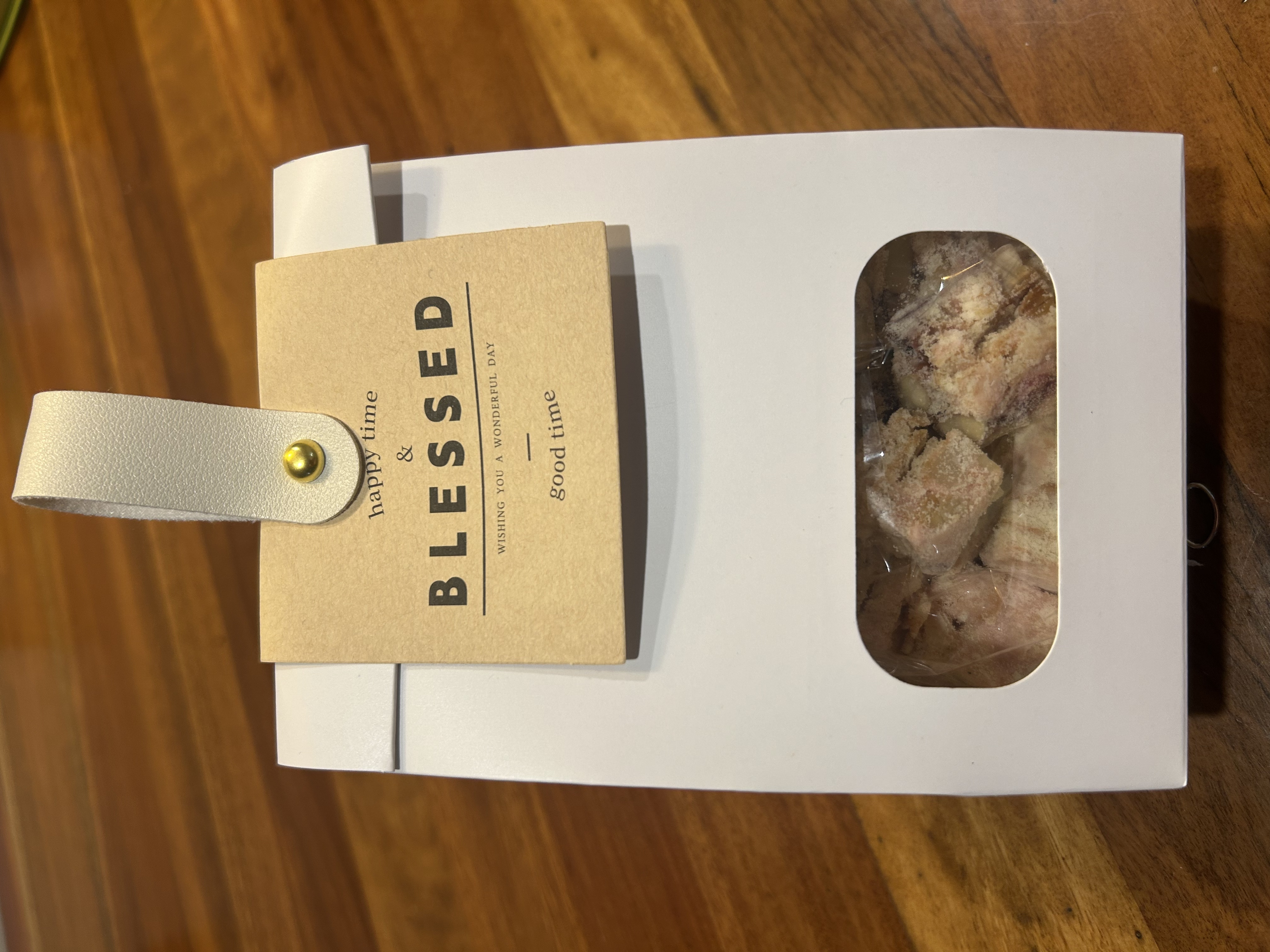 Almond & Cranberry Snow Nougat Bites